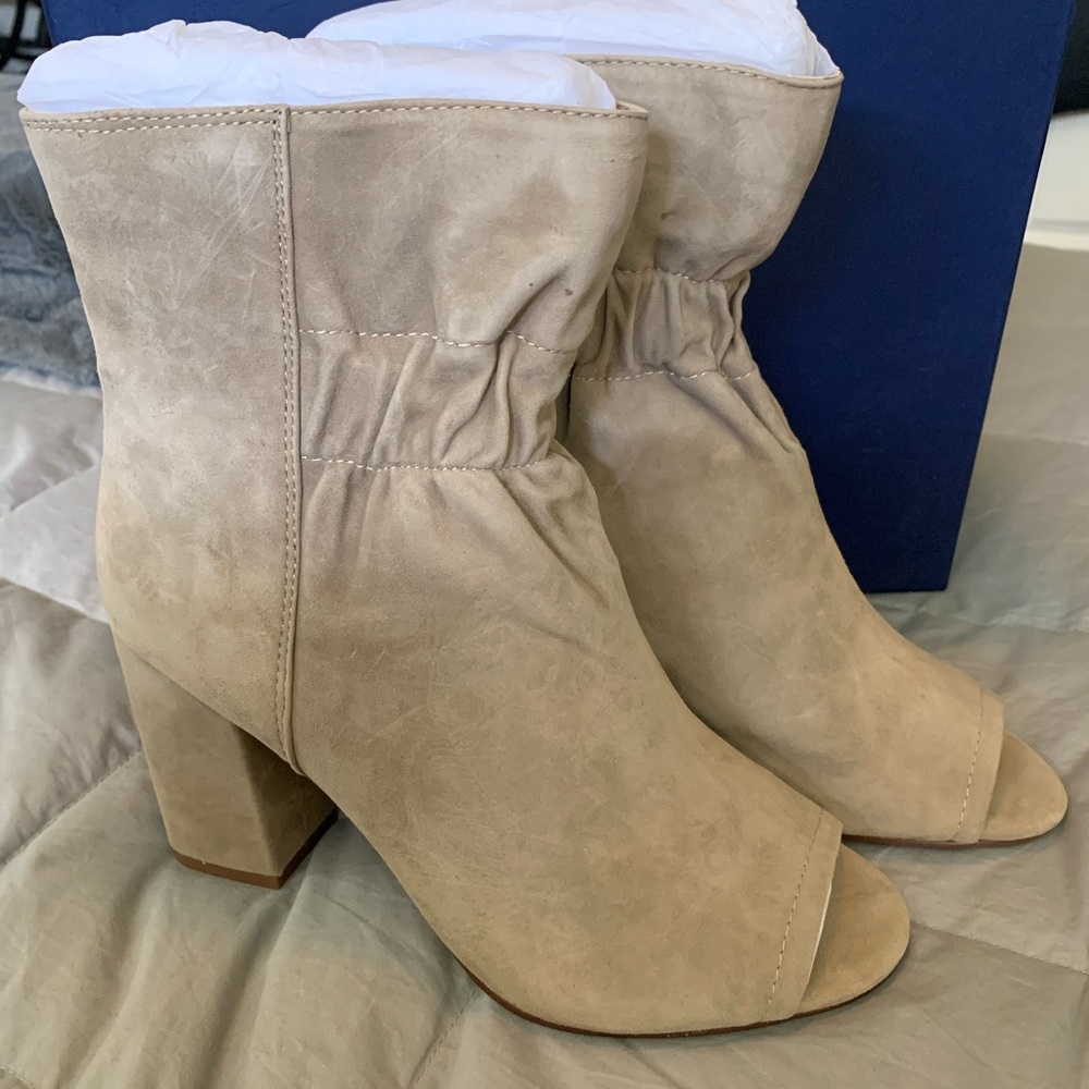 Splendid Rayna Taupe Suede Ankle Boots - Picture 2 of 6